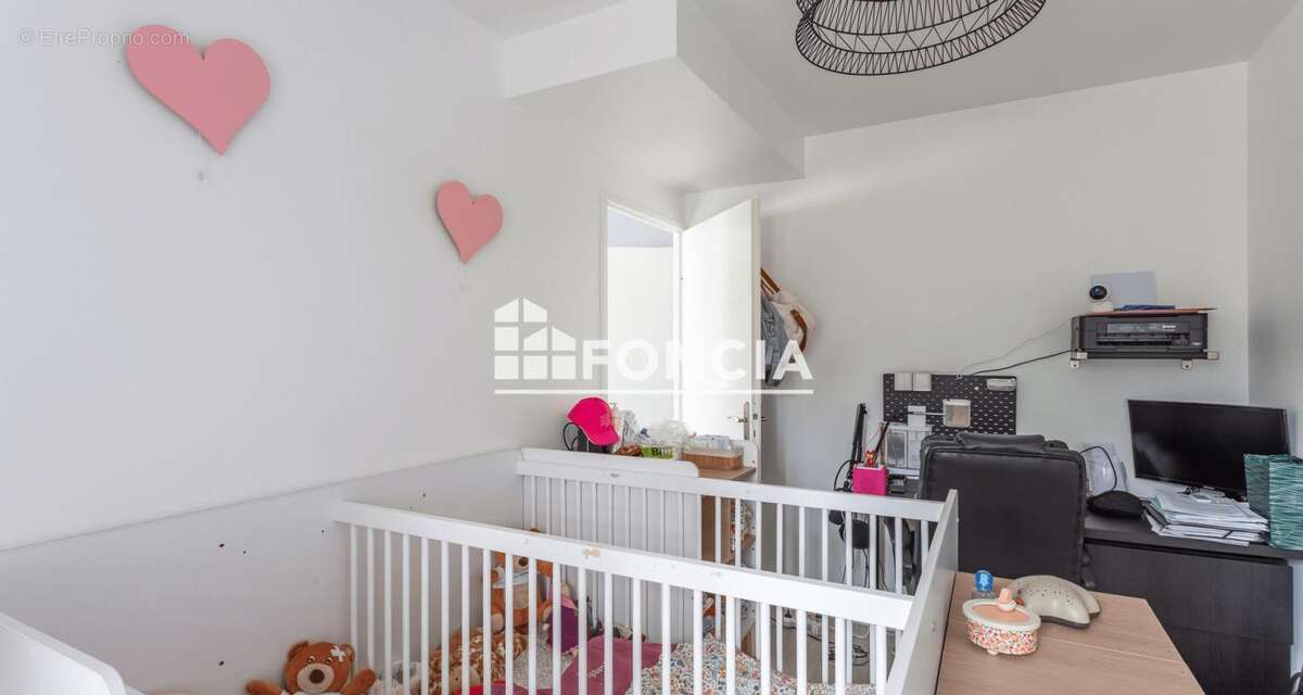 F3 de 53 m2  avec balcon de 22 m2 filant et place de parking athis-mons - photo 11