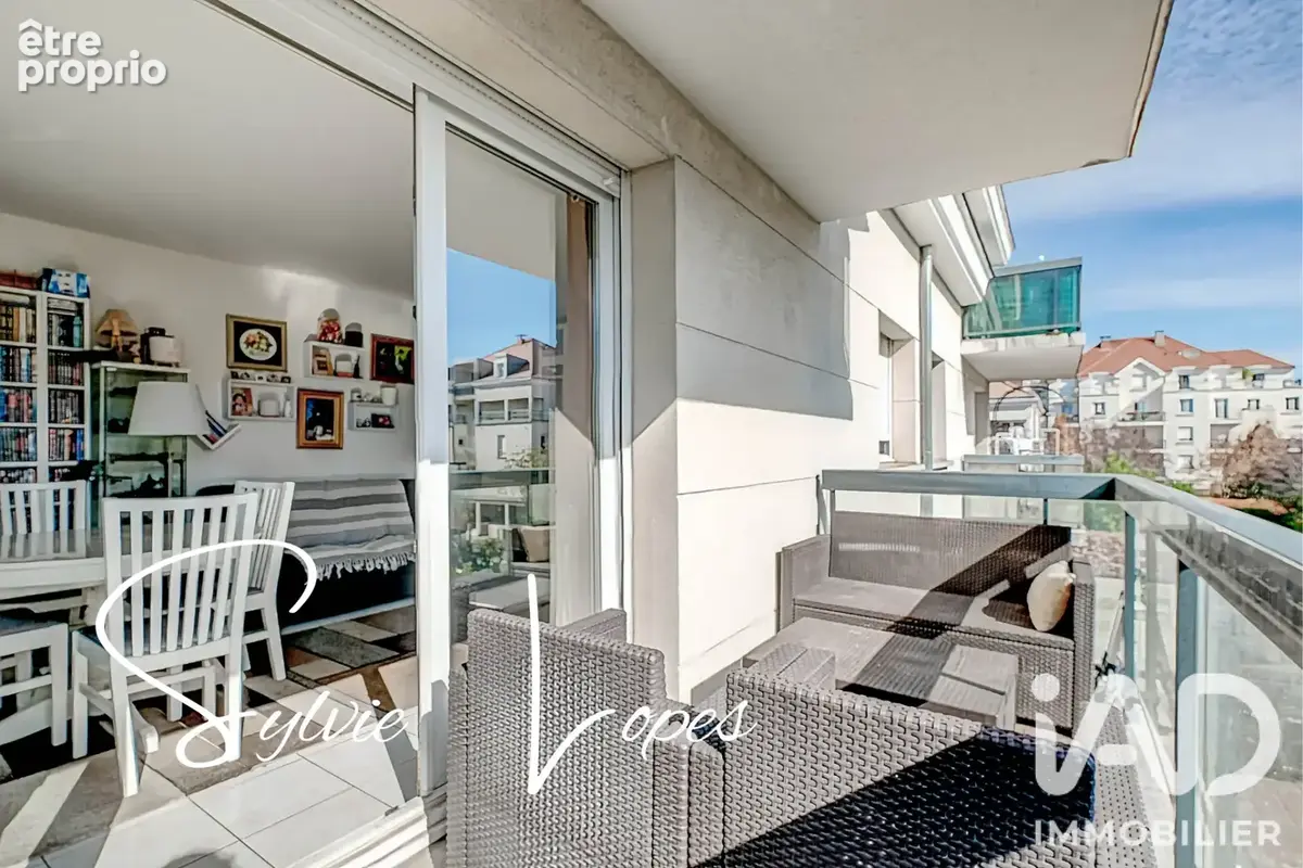Photo 1 - Appartement à BUSSY-SAINT-GEORGES