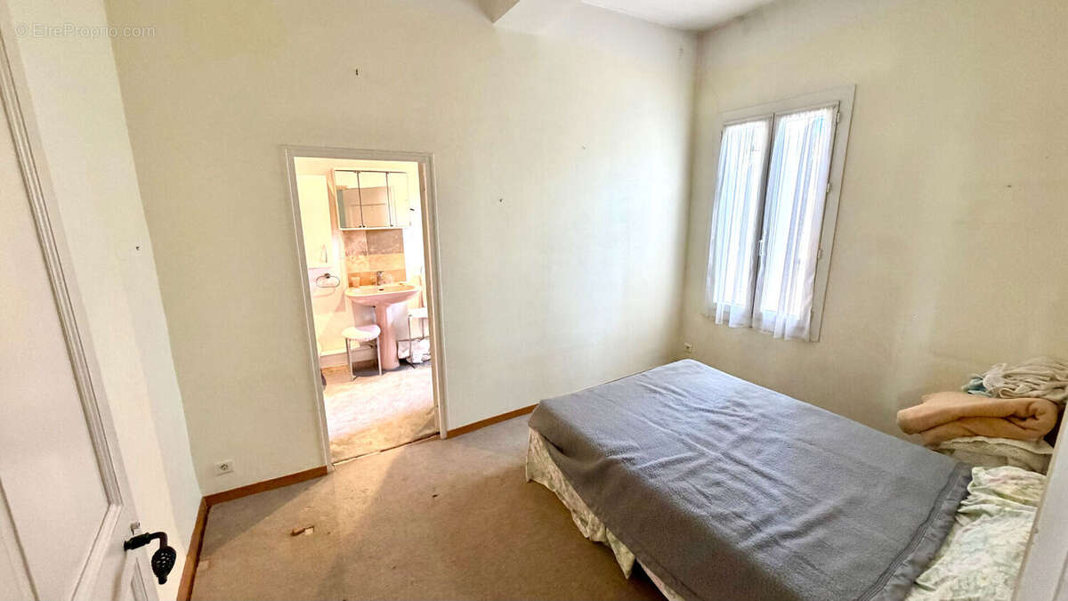 Maison à PERNES-LES-FONTAINES