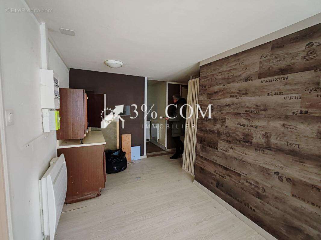 Local d'activité, bureau, stockage. SPECIAL INVESTISSEURS - photo 2