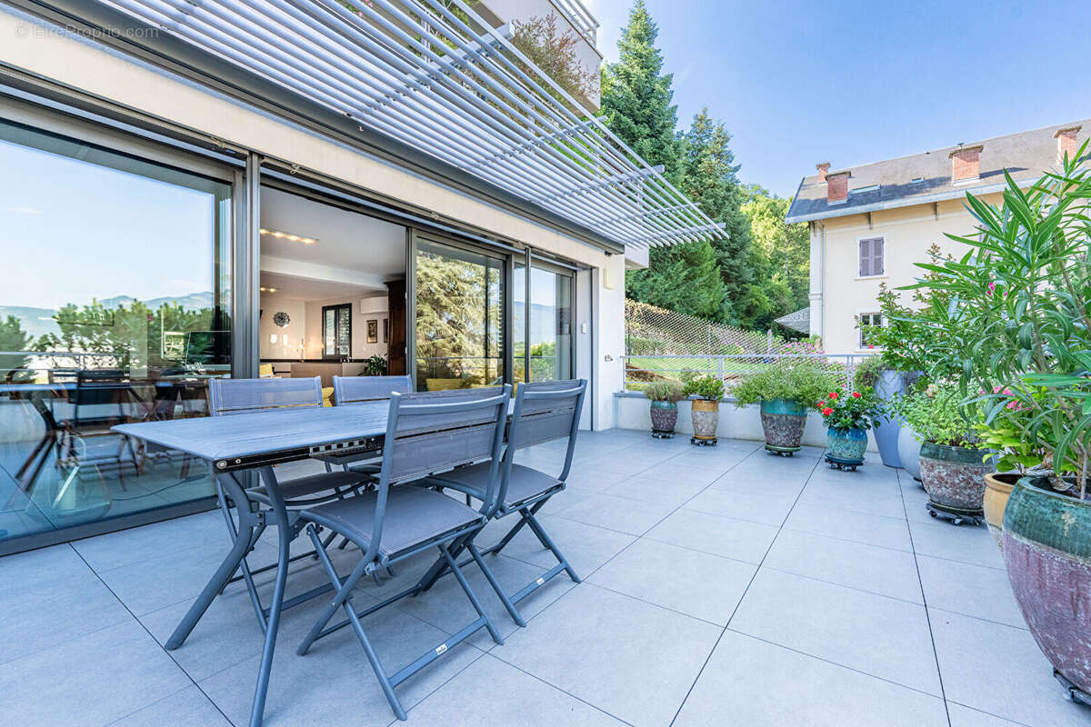 Appartement T3 avec grande terrasse et vue dégagée à Aix-les-Bains - photo 4