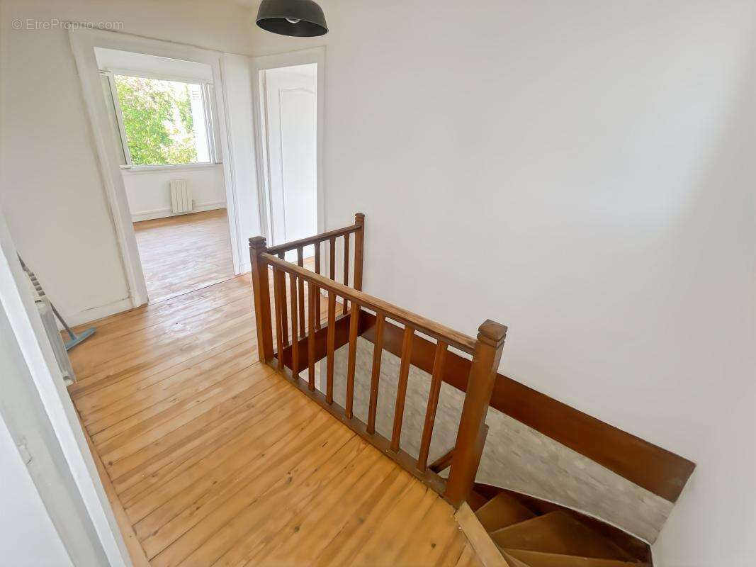  marsac-sur-l’isle – une maison familiale avec un beau potentiel ! - photo 9