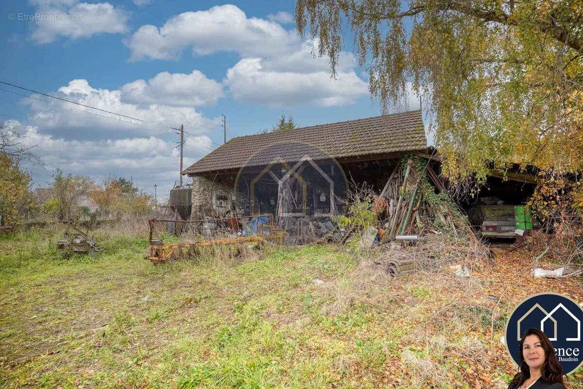 Maison à POIGNY-LA-FORET