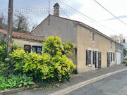 Maison à LE GUE-DE-VELLUIRE