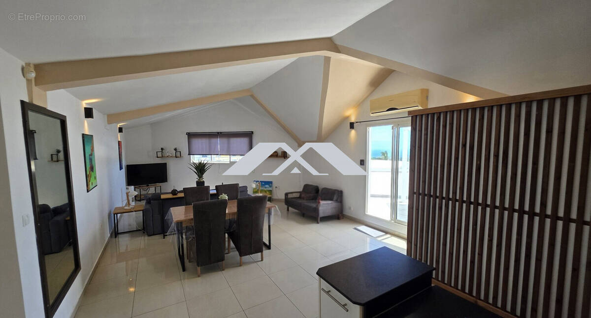 Appartement à SAINT-DENIS