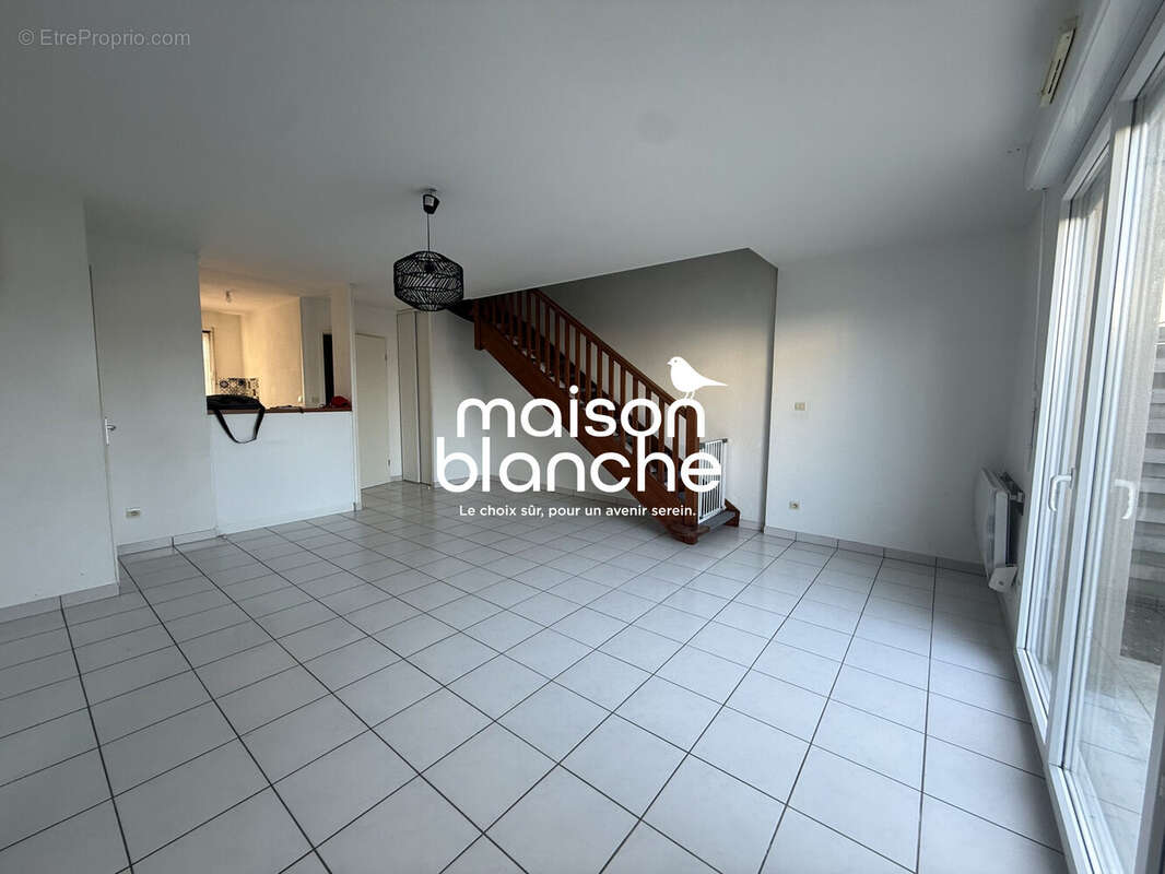 Maison à LES BILLAUX