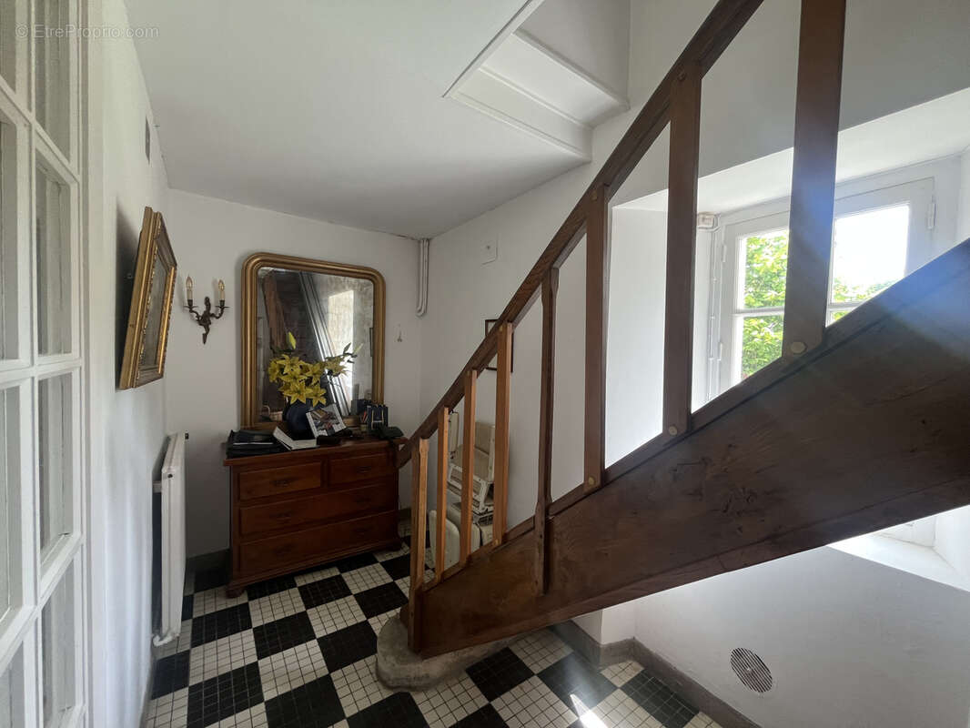 Maison 87 m² à Saint-Laurent-Sur-Mer  - photo 6