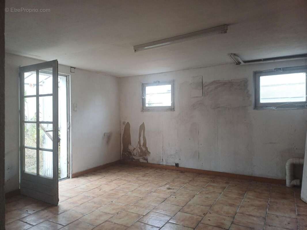 Photo 5 - Maison à CHALAIS