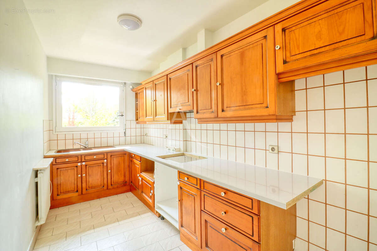 Appartement à LE PLESSIS-ROBINSON