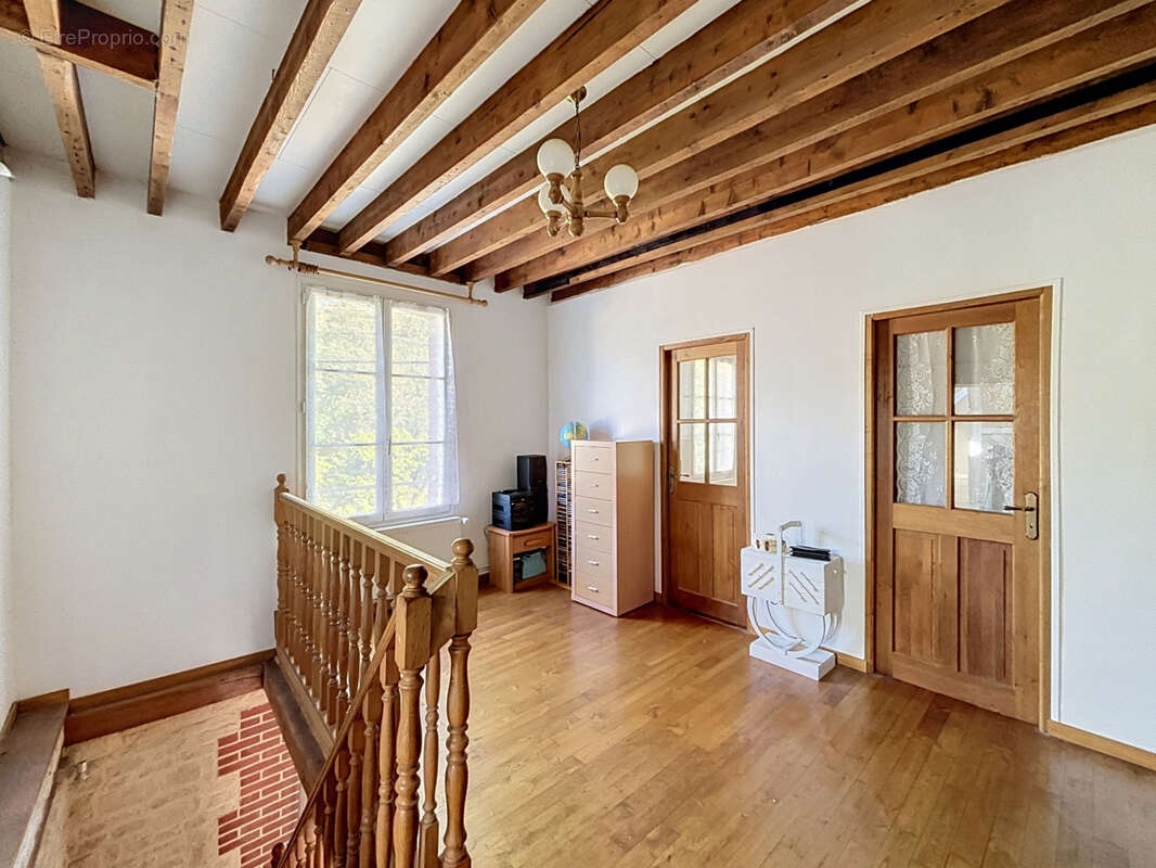 Maison 130 m² à Chaumont-En-Vexin  - photo 5