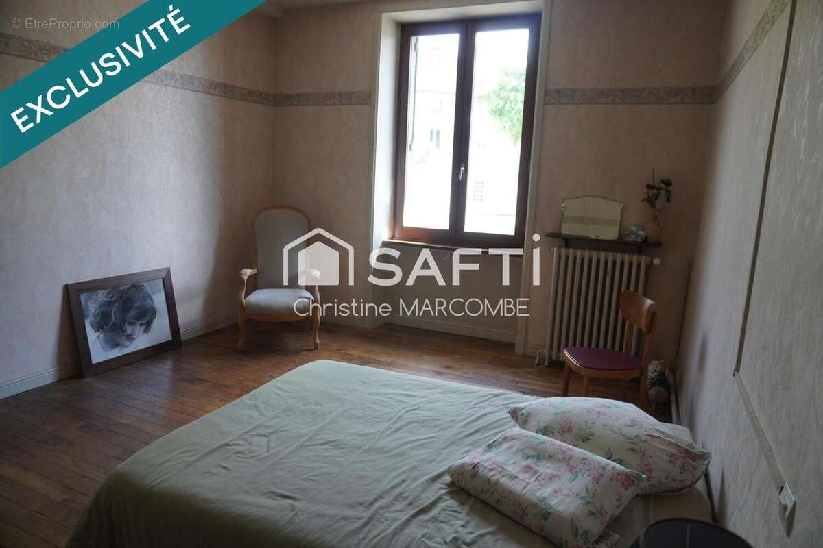 Maison 182 m² à Mialet  - photo 3