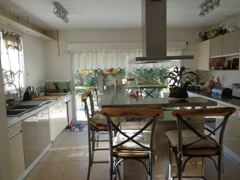 Maison à PONT-SAINTE-MAXENCE