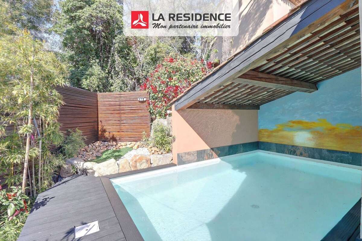 Maison 110 m² à Saint-Raphael  - photo 3