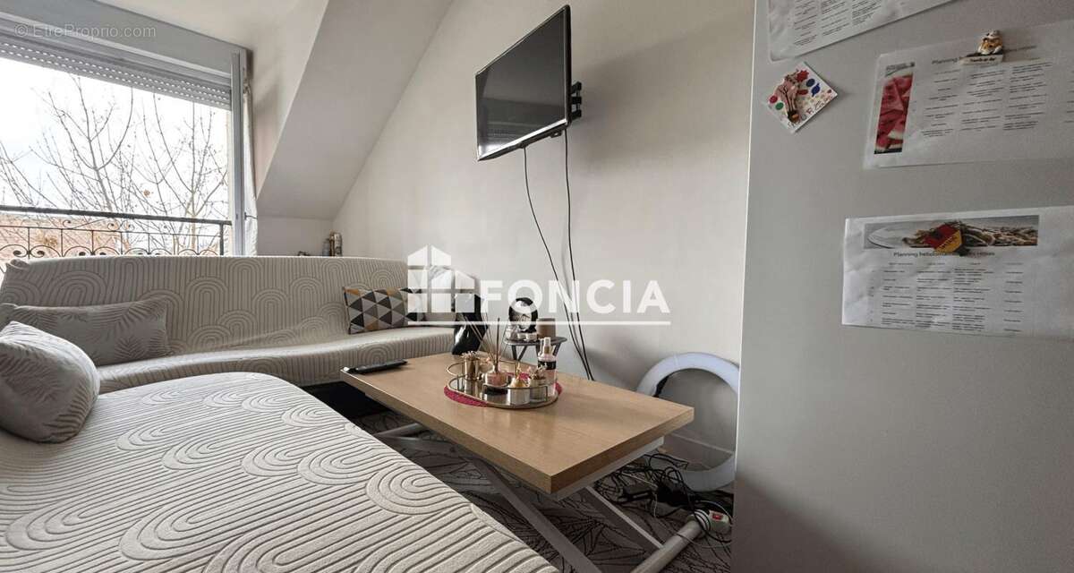 Appartement à LES MUREAUX