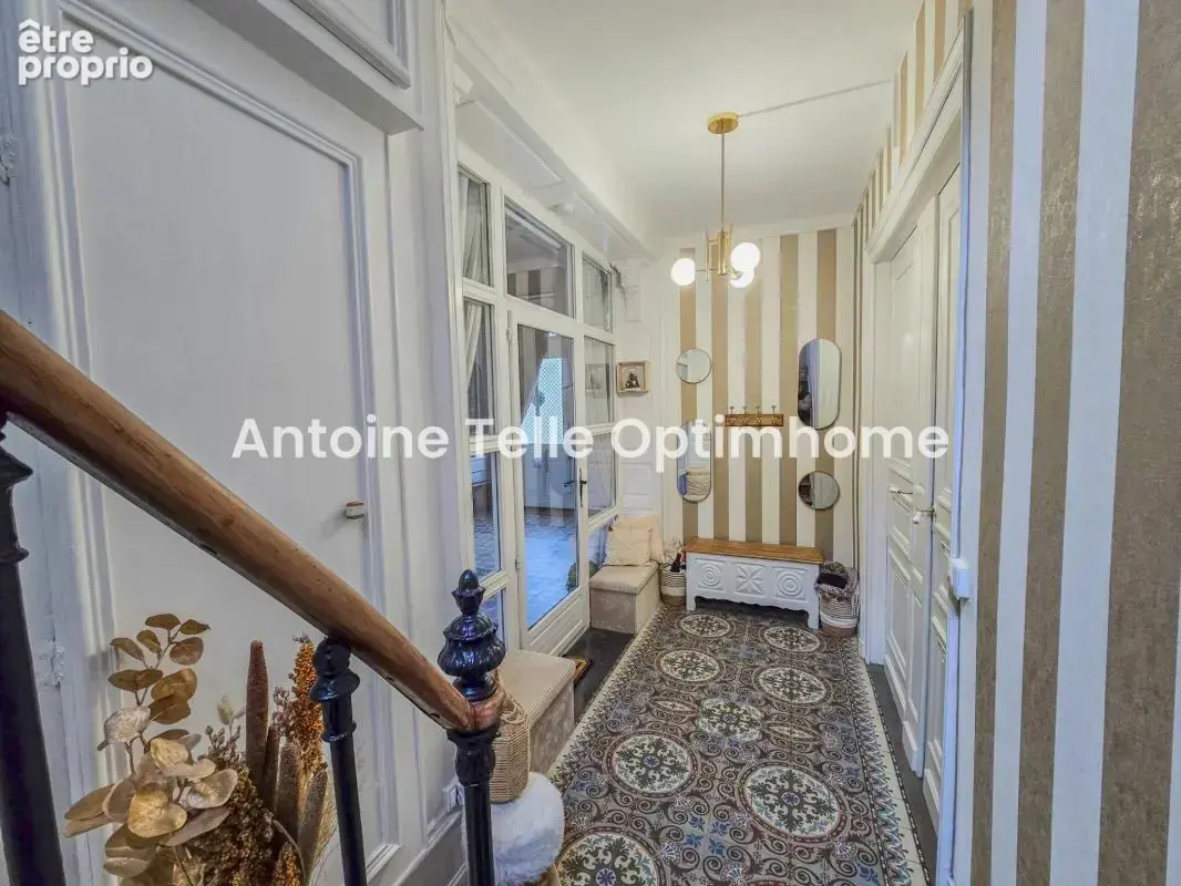 Le Cateau - Batisse de 4 chambres avec jardin clos & porche véhicules - Cachet & modernité - photo 15