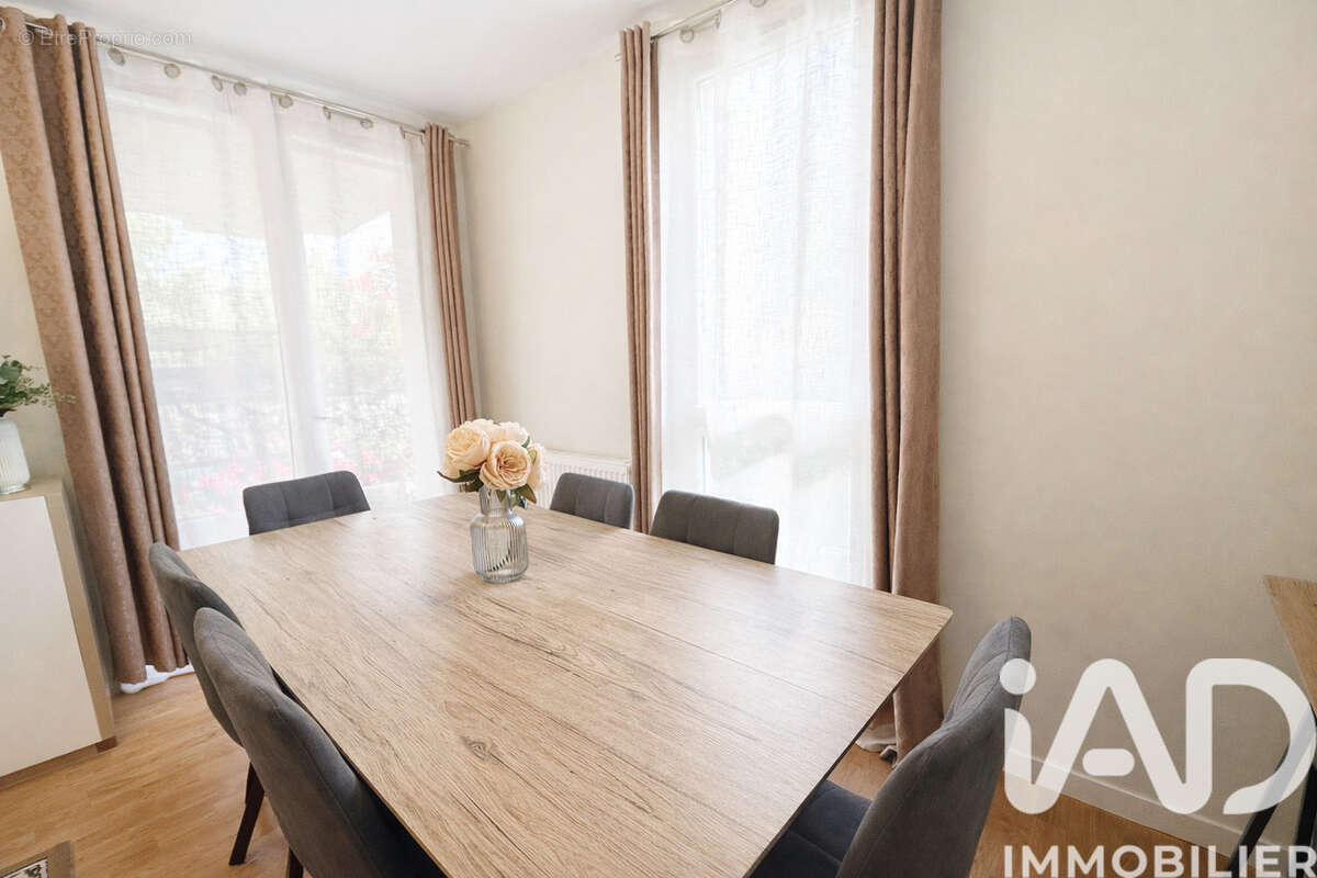 Photo 4 - Appartement à PIERREFITTE-SUR-SEINE