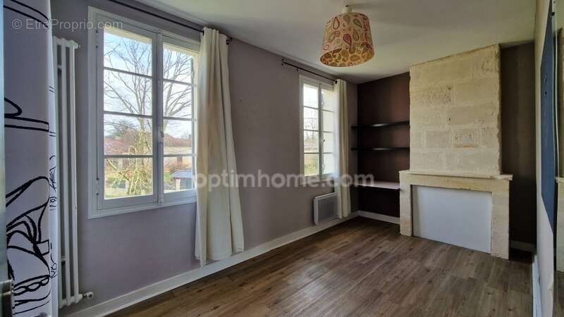 Maison 7 pièces 167m2 sur terrain de 1500 m2 en partie constructible - photo 10