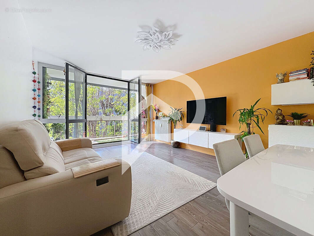 Appartement à GARCHES