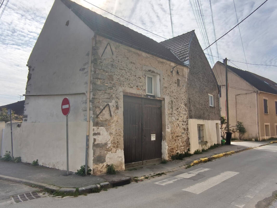 Maison à LEUVILLE-SUR-ORGE