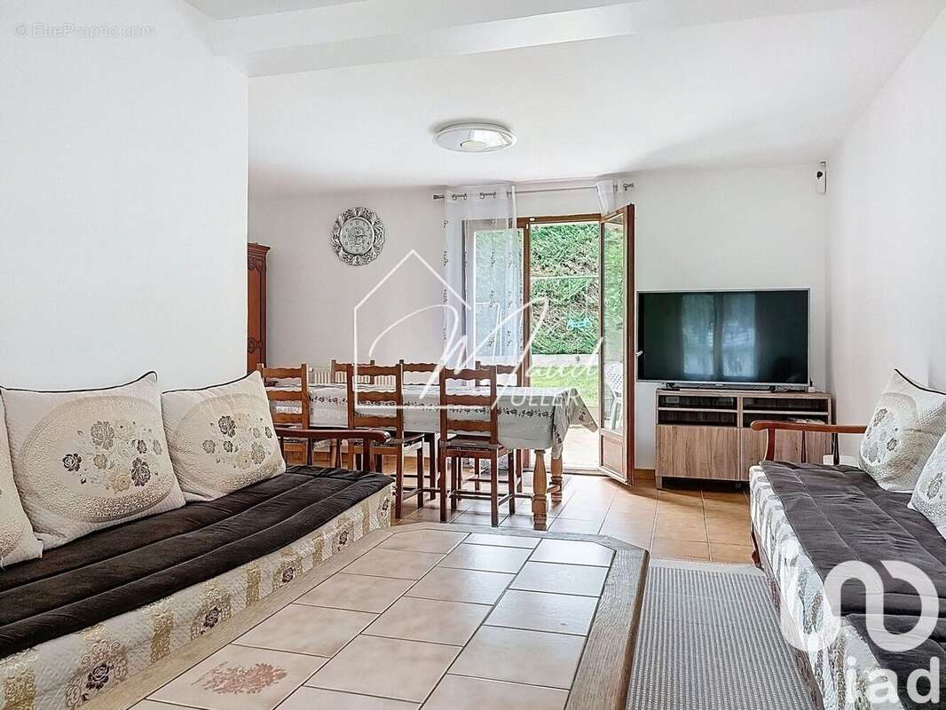 Photo 2 - Maison à LONGPERRIER