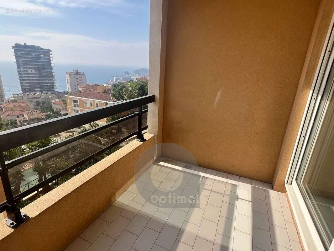 Appartement à BEAUSOLEIL