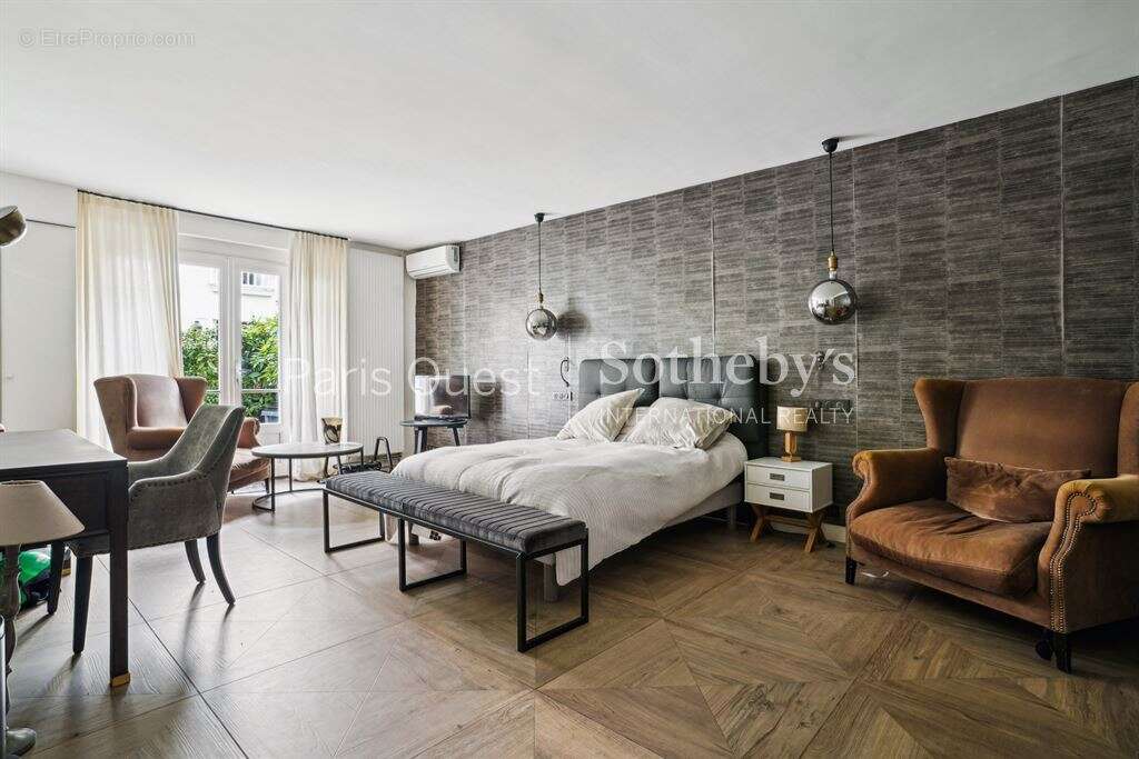 Maison à NEUILLY-SUR-SEINE