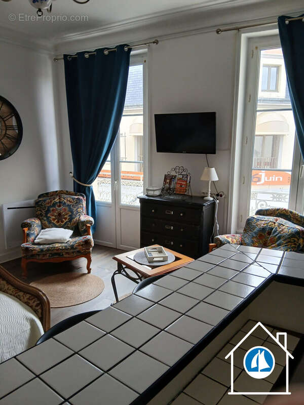 Appartement à ARROMANCHES-LES-BAINS