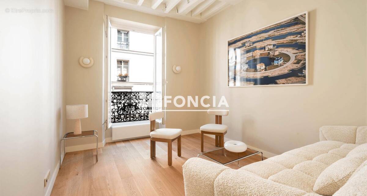 Appartement à PARIS-4E