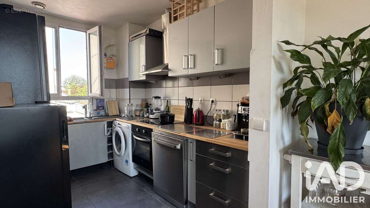 Photo 6 - Appartement à HOUILLES