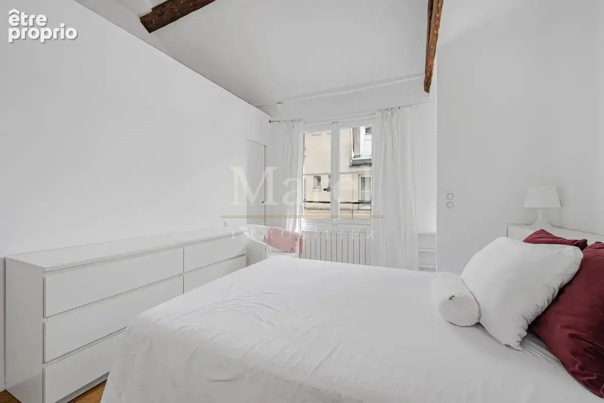 Palais Royal - Loft de 52m² au dernier étage - photo 8