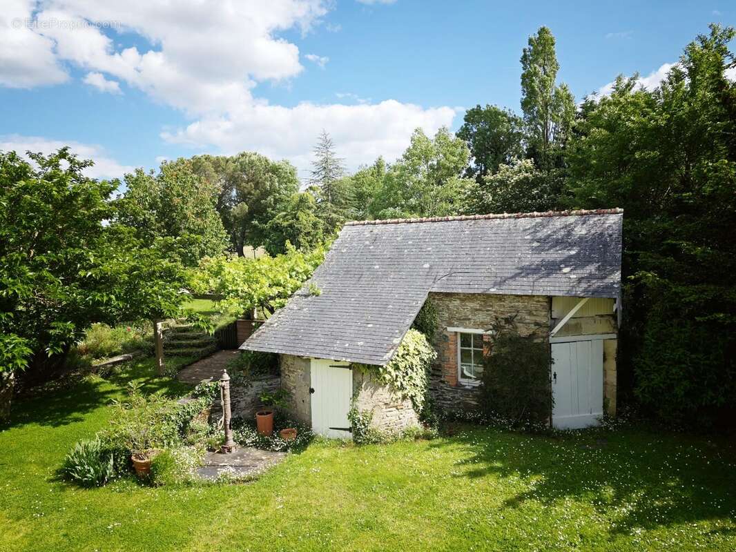 Maison à BRISSAC-QUINCE