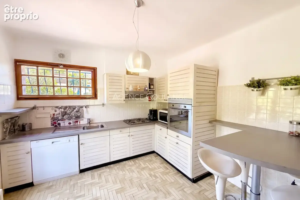 Maison 161 m² à vendre à Saint-Cyr-Sur-Mer (83270) - photo 7
