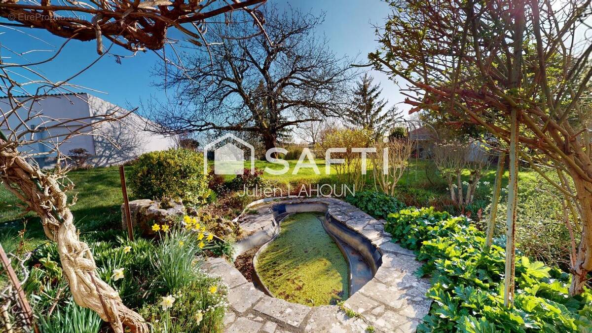 Photo 1 - Maison à SAINTES