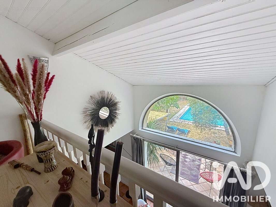 Maison 159 m² à Canejan  - photo 8