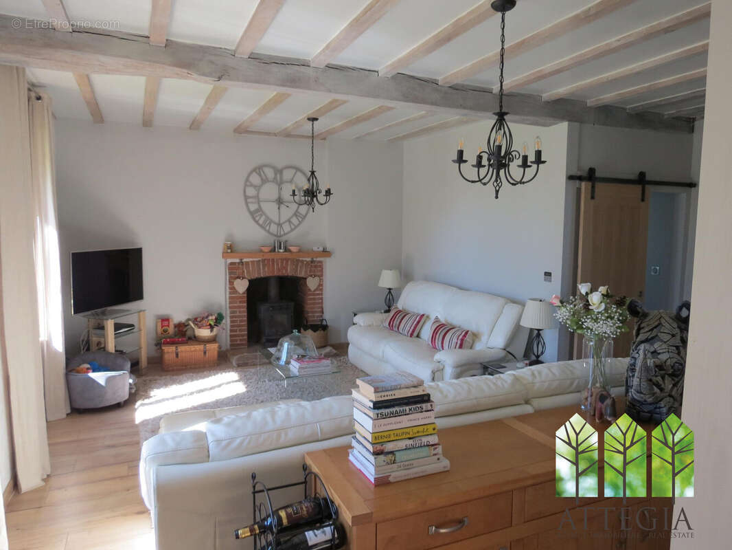 Maison à BUSSIERE-SAINT-GEORGES