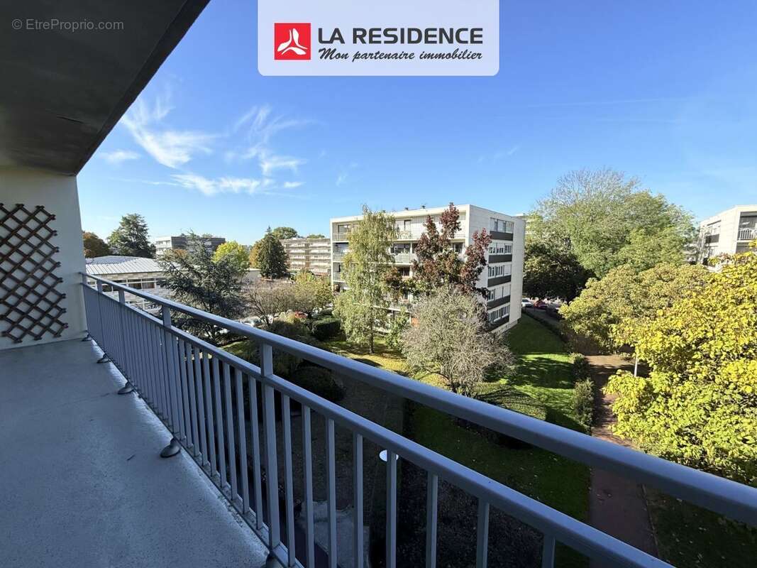 Appartement à VELIZY-VILLACOUBLAY