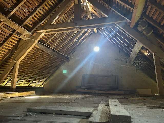 Maison à BROU