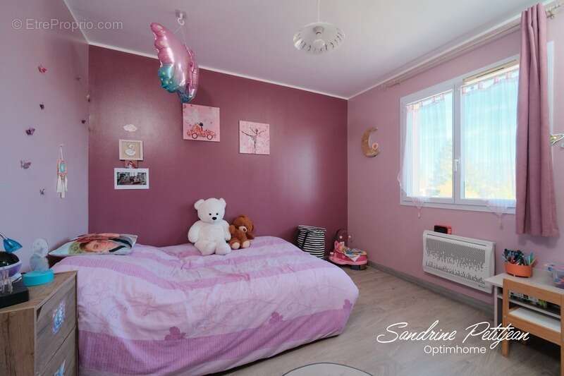 Maison à SAINTE-OLIVE