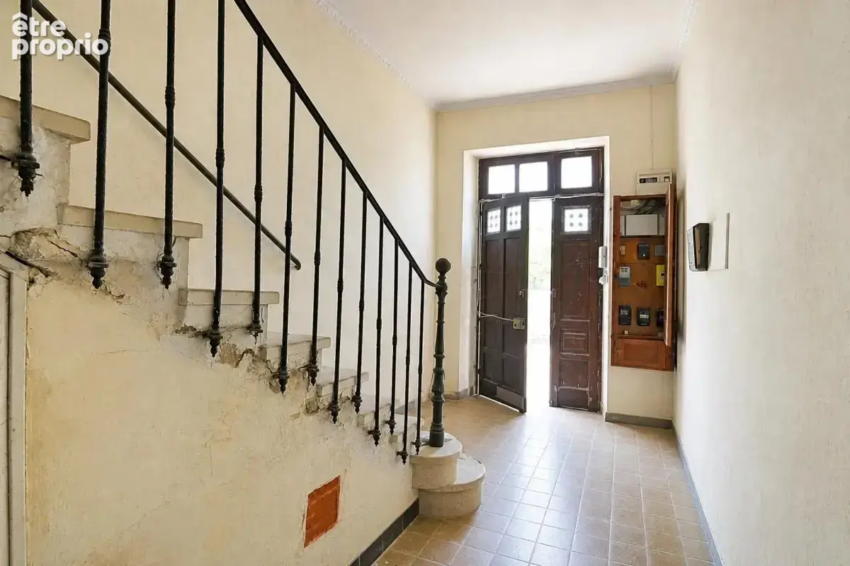 Immeuble de 9 pièces de 250 m² à Bessèges - photo 23