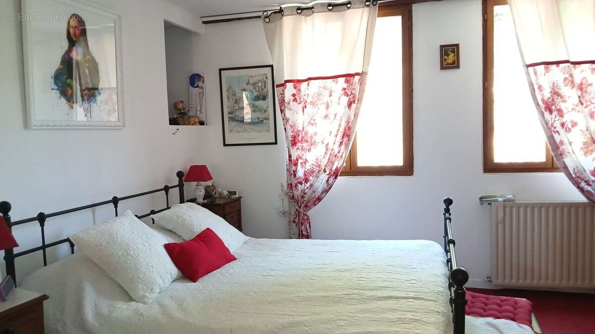 Maison 110 m² à Aubeterre-Sur-Dronne  - photo 84