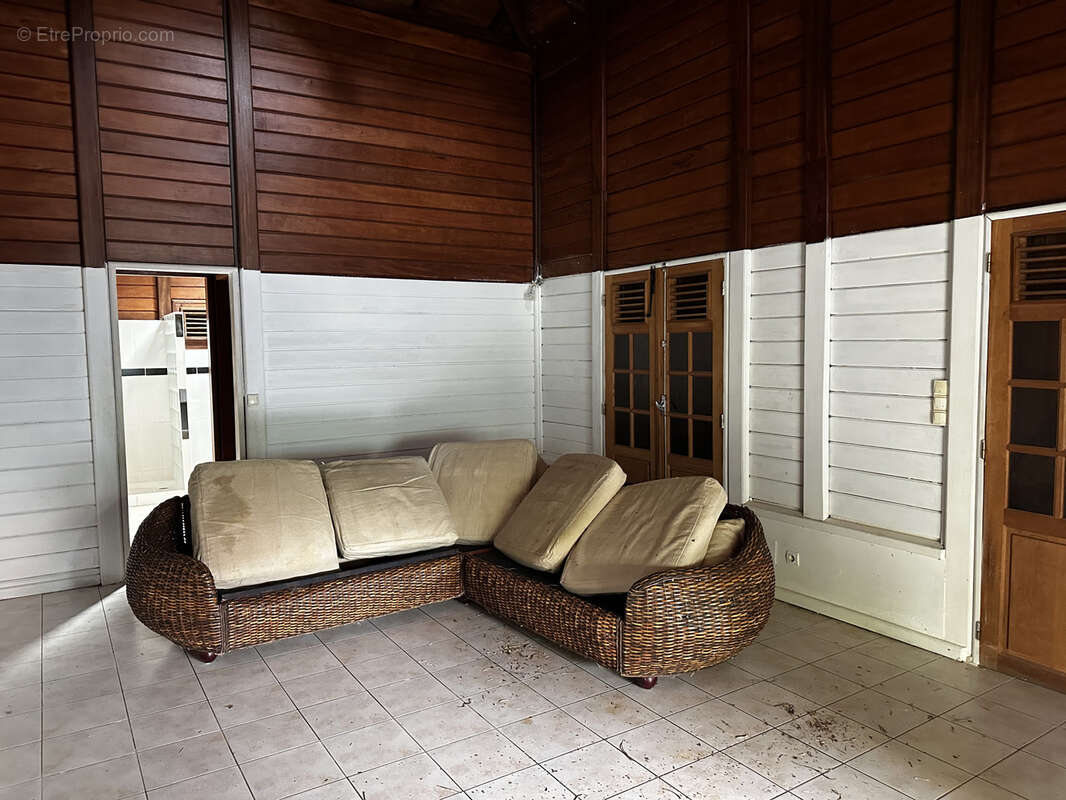 Maison à CAPESTERRE-BELLE-EAU