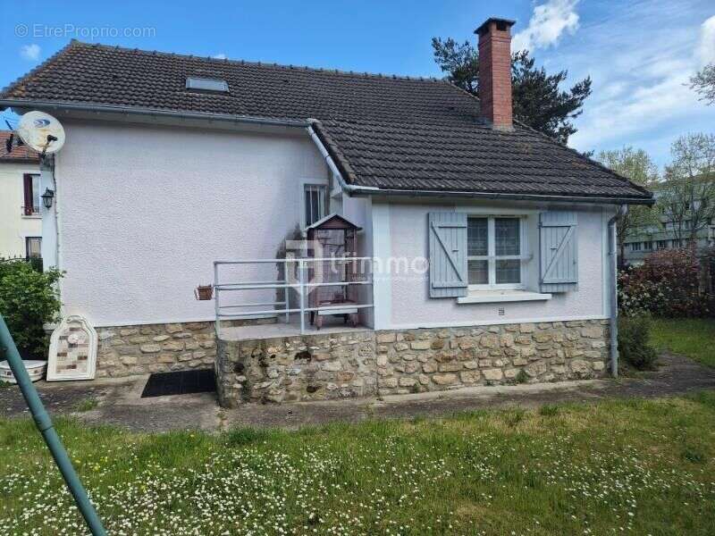 Maison à LES MUREAUX