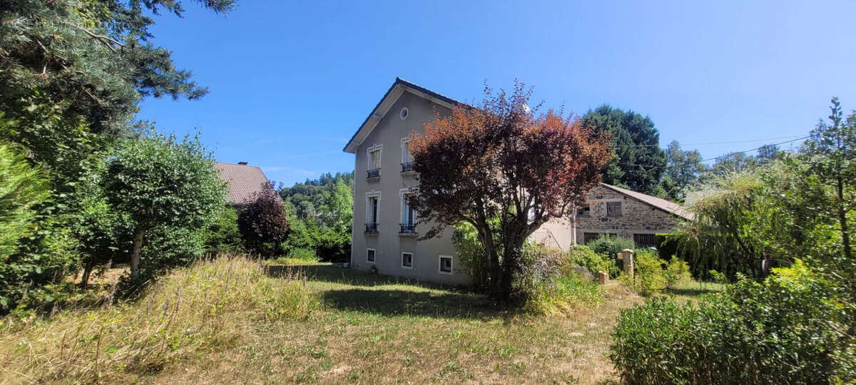 Maison Le Chambon Sur Lignon 7 pièce(s) 182 m2 - photo 2