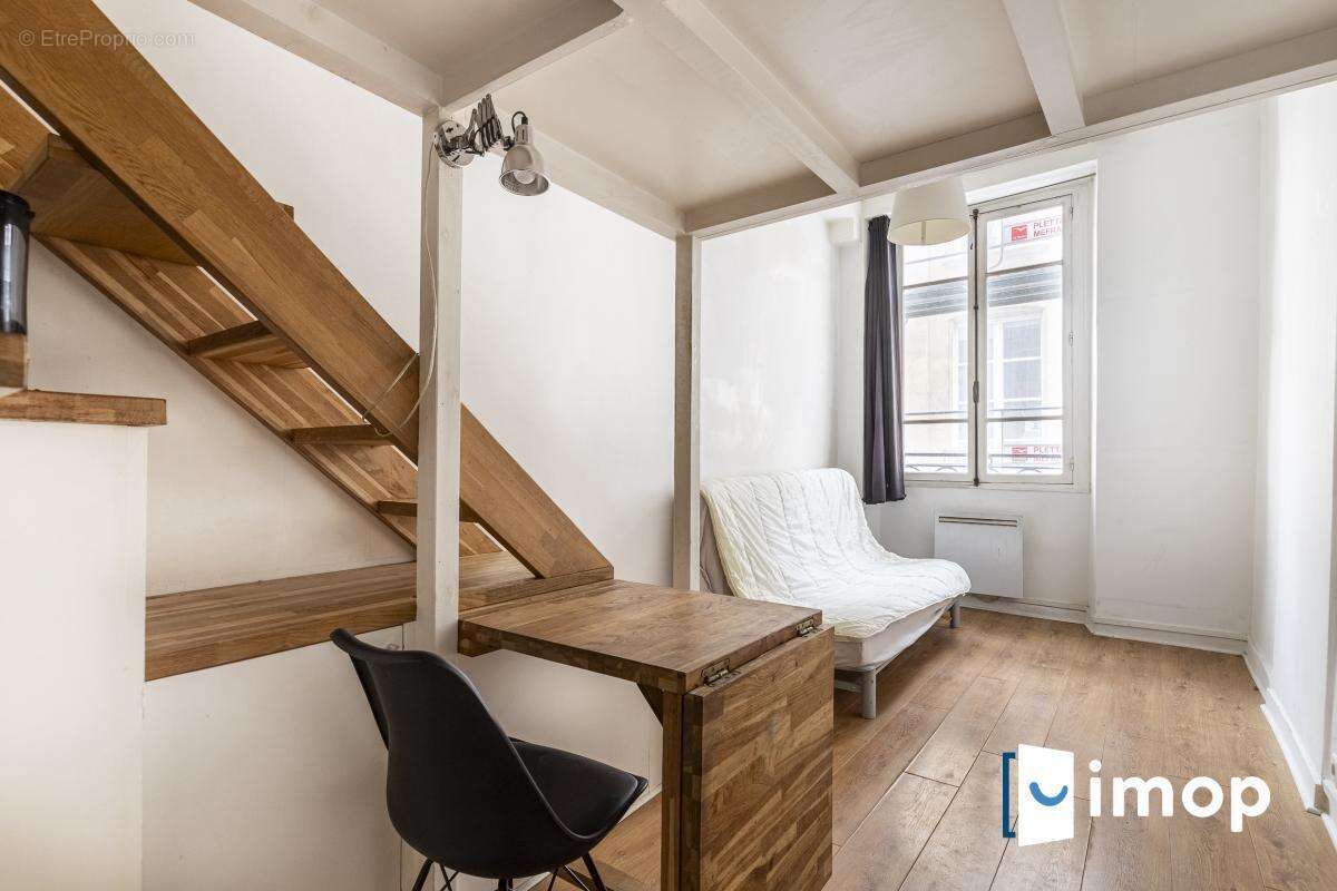 Appartement à PARIS-2E