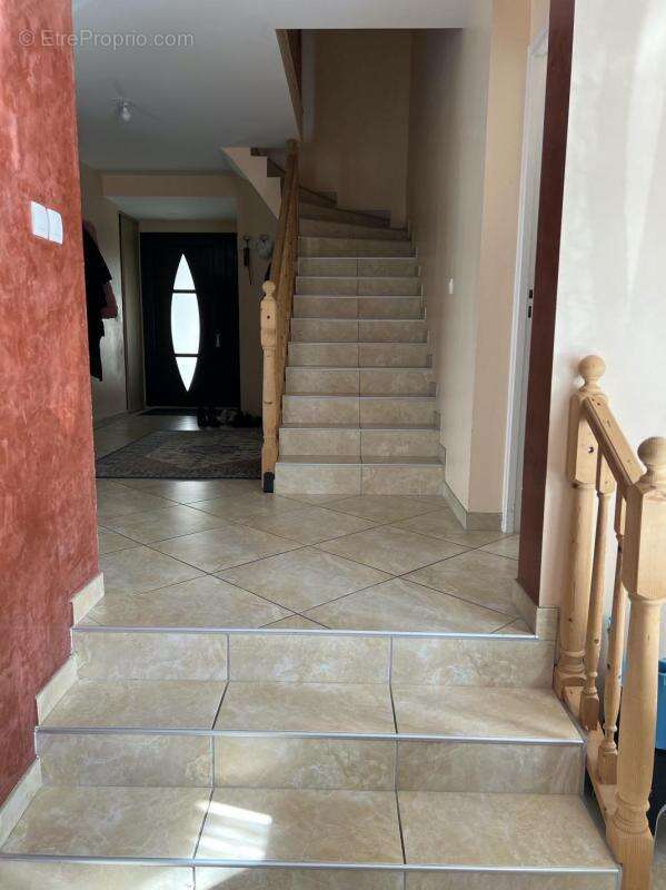 Maison à VIVIERS-DU-LAC