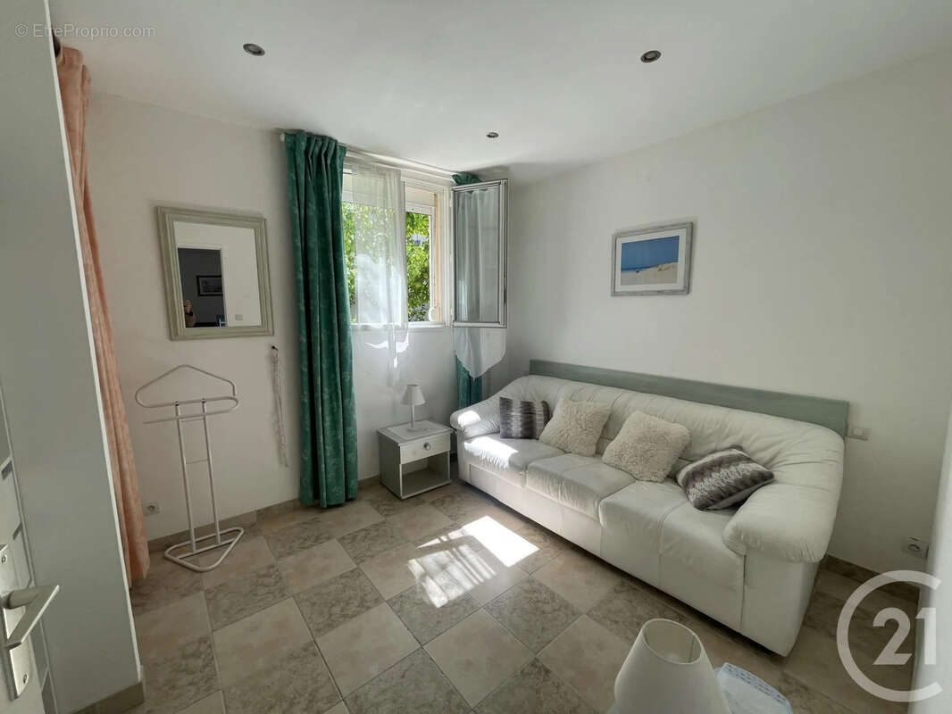 Maison à MESCHERS-SUR-GIRONDE