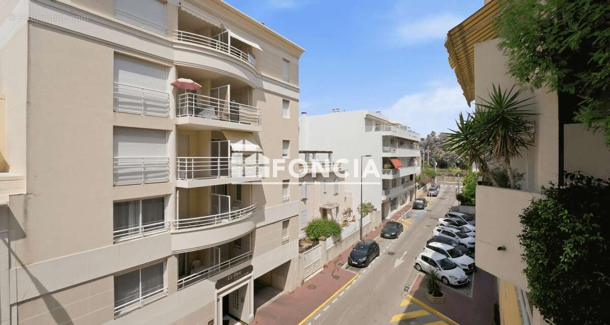 Palm beach mouré rouge t2 de 44m2 rénové+terrasse de 23m2+parking immeuble standing - photo 3