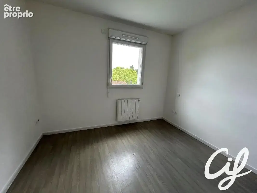 Appartement T3 Z.A.D., Z.I. Nord - 66.25 m2  149 000 Euros - photo 5