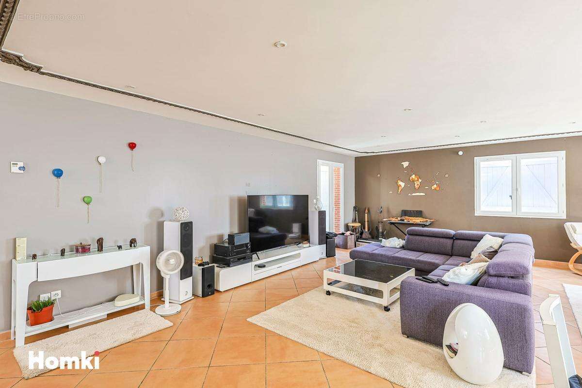 Maison/Villa T8 de 280 m2 à Castelnau-d'Estrétefonds 31620 - photo 4