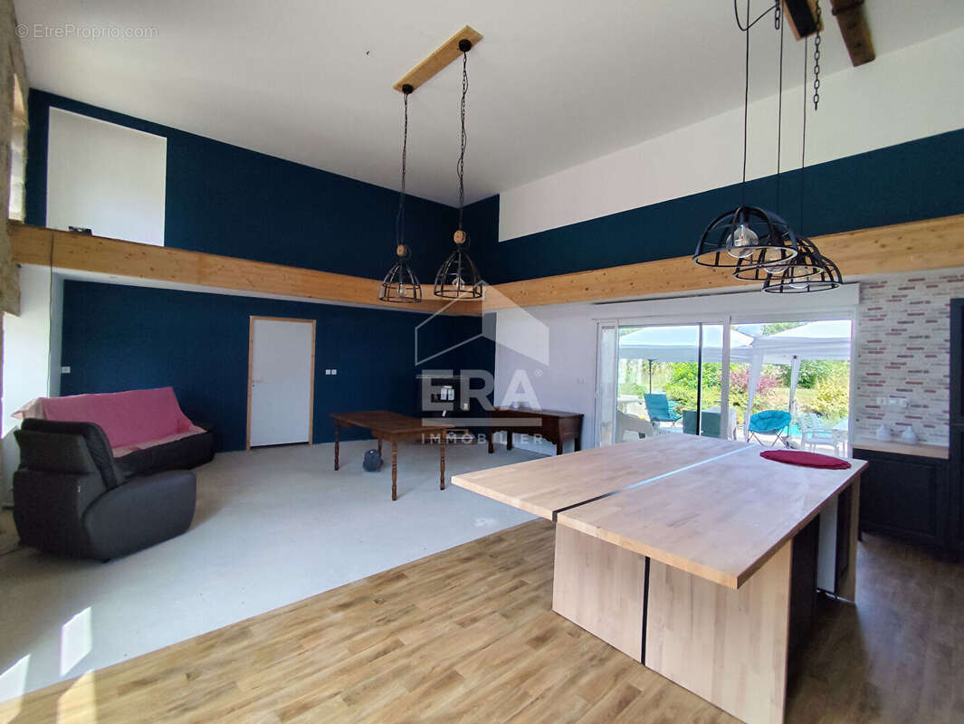 Maison 118 m² à Millac  - photo 2